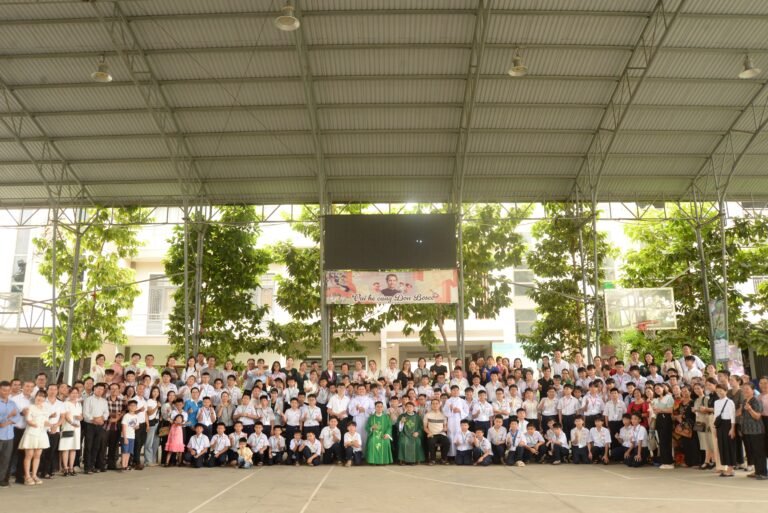 Cộng thể Don Bosco Bến Cát: TRƯỜNG NỘI TRÚ DON BOSCO KHAI MẠC TUẦN ĐỊNH HƯỚNG 2024 01