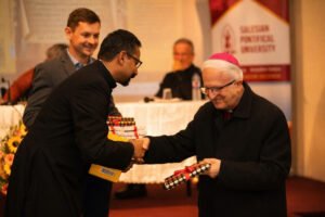 z7675302273462_6abc86827cec6b2a116f205bc69c758e